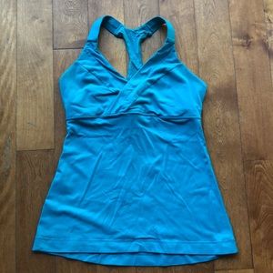 Turquoise Lululemon tank (size 6)